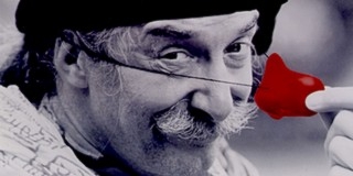 Pécsre látogat a bohócdoktorok atyja, a világhírű Patch Adams