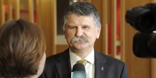 Kövér: nem tudjuk, mit tennének, ha ők lennének kormányon