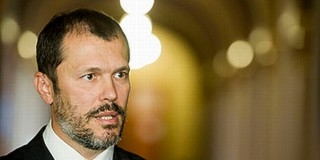 Giró-Szász cáfolja, hogy nemzeti italboltokat nyitnának