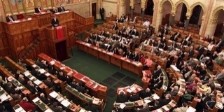 Egy hónapon belül áll fel az új országgyűlés