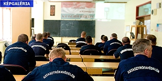 Mielőtt összedőlne lebontják és új tűzoltólaktanyát építenek az Engelen Mielőtt összedőlne lebontják és új tűzoltólaktanyát építenek az Engelen