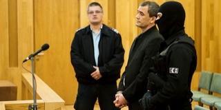 Hét és fél év fegyházat kapott a görcsönyi bankot kirabló rendőr Hét és fél év fegyházat kapott a görcsönyi bankot kirabló rendőr