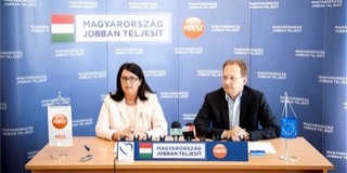 Pelczné Pécsen: a tét, hogy kiállnak-e elegen Magyarországért Pelczné Pécsen: a tét, hogy kiállnak-e elegen Magyarországért