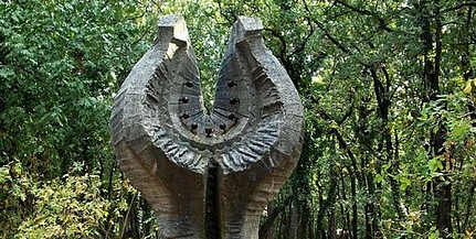 Szoborlopás? Kiderítettük, hova tűnt a Napóra az egykori Vidámparkból Szoborlopás? Kiderítettük, hova tűnt a Napóra az egykori Vidámparkból