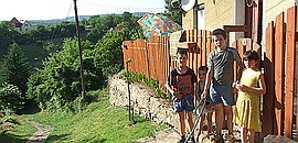 ISPA: kimaradtak, dühösek a lakók