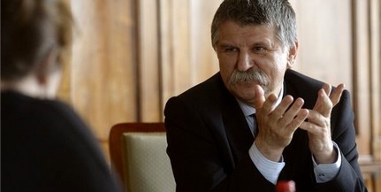 Kövér: nincs még kialakult álláspont a reklámadóról Kövér: nincs még kialakult álláspont a reklámadóról