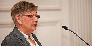 Némethné integrálja a takarékszövetkezeteket