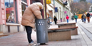 Mégsincs egyezség hajléktalanügyben Kőváriékkal, a pécsiek döntenek Mégsincs egyezség hajléktalanügyben Kőváriékkal, a pécsiek döntenek