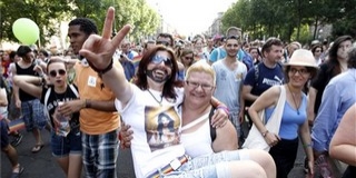 KDNP: sértőek a Pride-felvonulás kereszténységet gúnyoló akciói KDNP: sértőek a Pride-felvonulás kereszténységet gúnyoló akciói