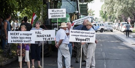 Pécsiek is tüntettek a hazai tejtermékek védelme érdekében Pécsiek is tüntettek a hazai tejtermékek védelme érdekében