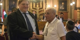 Az Angyal bár egykori transzvesztita üdvöskéje Zoltai Gusztáv utódja? Az Angyal bár egykori transzvesztita üdvöskéje Zoltai Gusztáv utódja?