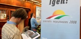 Népszavazási ügyfélszolgálat nyílt