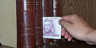 Nem csak Uránban: trükkösék sorozatban verik át az idősebb pécsieket Nem csak Uránban: trükkösék sorozatban verik át az idősebb pécsieket