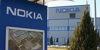 Bezár a komáromi Nokia-gyár, több száz ember kerül utcára Bezár a komáromi Nokia-gyár, több száz ember kerül utcára
