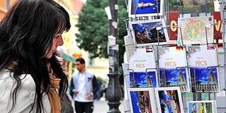 Idén már bőven találhattak pécsi szuvenírt a városba látogató turisták Idén már bőven találhattak pécsi szuvenírt a városba látogató turisták