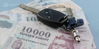 Lázár már az autóhiteleseknek is mentőövet dobna Lázár már az autóhiteleseknek is mentőövet dobna