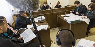 Devizahitelek - Újabb kilenc bank és tizenöt pénzintézet perel Devizahitelek - Újabb kilenc bank és tizenöt pénzintézet perel