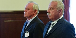 Jogerősen felmentették a volt titkosszolgálati vezetőket Jogerősen felmentették a volt titkosszolgálati vezetőket