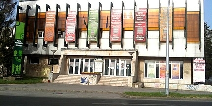 Újabb öt évig Vincze János vezeti a Pécsi Harmadik Színházat Újabb öt évig Vincze János vezeti a Pécsi Harmadik Színházat