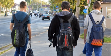 Ha a családi pótlék a tét, már nem buli a lógás, kevesebb is a hiányzás Ha a családi pótlék a tét, már nem buli a lógás, kevesebb is a hiányzás
