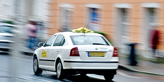 Újabb taxis sztrájk? - A pécsi sofőrők fele fél, hogy lehúzhatja a rolót... Újabb taxis sztrájk? - A pécsi sofőrők fele fél, hogy lehúzhatja a rolót...