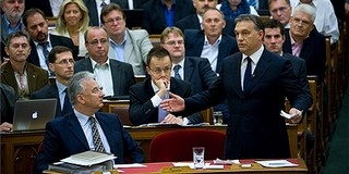 Orbán berágott az interjúval trükköző német lapra Orbán berágott az interjúval trükköző német lapra