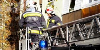 Az ablakon át jutottak be a pécsi tűzoltók a hatodik emeleti lakásba Az ablakon át jutottak be a pécsi tűzoltók a hatodik emeleti lakásba