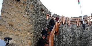 Újra látogatható a Barbakán, nem kell már szégyenkezni a turisták előtt Újra látogatható a Barbakán, nem kell már szégyenkezni a turisták előtt