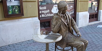 Szétverte a Király utcai Weöres-szobrot egy félnótás, aki Szilveszter előtt trafikot is rongált Szétverte a Király utcai Weöres-szobrot egy félnótás, aki Szilveszter előtt trafikot is rongált