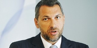 Lázár: hiba a nyilvánosság előtt tárgyalni a belső vitákat Lázár: hiba a nyilvánosság előtt tárgyalni a belső vitákat
