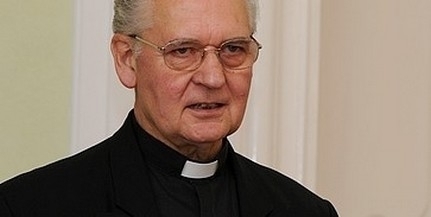 A németségért végzett munkájáért Lenau-díjat kapott Mayer Mihály nyugalmazott püspök