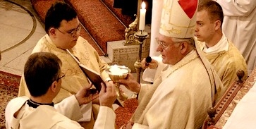 Papszentelés zarándoklattal Papszentelés zarándoklattal