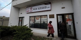 Befejezték az öt és fél órán át tartó sztrájkot a dolgozók a Pick pécsi üzemében