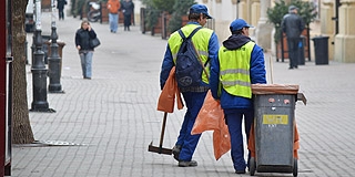 Havi 52 ezer forintot (vagy többet) kereshetnek a hajléktalanok, ha dolgozni szeretnének