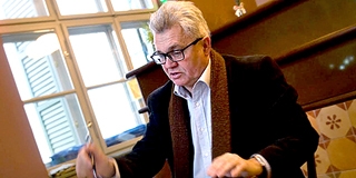 Márta István válasza Pinczehelyi Sándornak: 