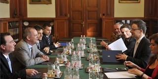 Adókedvezményekkel csábították Pécsre a Harmant, s állítólag ide jön a cég több európai gyára is Adókedvezményekkel csábították Pécsre a Harmant, s állítólag ide jön a cég több európai gyára is