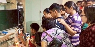 Könnyezni kezdett egy Szűz Mária-szobor Malajziában Könnyezni kezdett egy Szűz Mária-szobor Malajziában