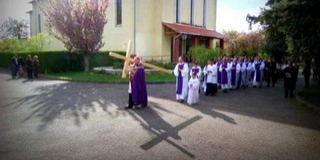 A megyésapüspökkel járhatják végig a keresztutat a pécsi hívek