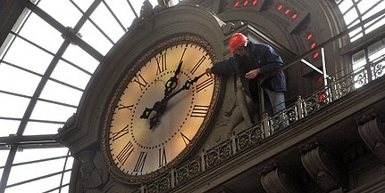 Vasárnap kezdődik a nyári időszámítás Vasárnap kezdődik a nyári időszámítás
