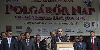 Külföldön is felfigyeltek a polgárőrség tevékenységére - mondta Pintér Sándor Sikondán Külföldön is felfigyeltek a polgárőrség tevékenységére - mondta Pintér Sándor Sikondán