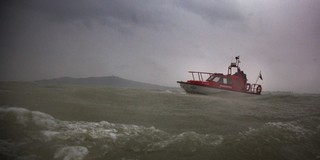 Vitorlások kerültek bajba a Balatonon az erős szél miatt Vitorlások kerültek bajba a Balatonon az erős szél miatt