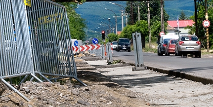 Még egy hónapig biztosan számíthatnak útfelbontások miatt dugókra a pécsi autósok Még egy hónapig biztosan számíthatnak útfelbontások miatt dugókra a pécsi autósok