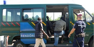 Négyezernél is több határsértőt fogtak el a hétvégén Négyezernél is több határsértőt fogtak el a hétvégén