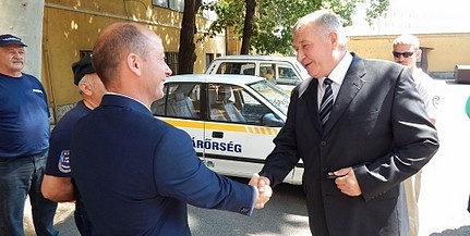 Újabb autókat kaptak a baranyai polgárőrök a rendőrségtől Újabb autókat kaptak a baranyai polgárőrök a rendőrségtől