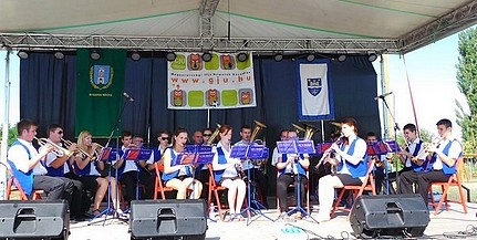 Nyáresti térzenék: következik a Schomberger Dorfmusikanten Nyáresti térzenék: következik a Schomberger Dorfmusikanten
