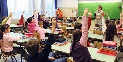 Több mint tízezer pedagógust ellenőriznek jövőre Több mint tízezer pedagógust ellenőriznek jövőre