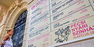 Ismét rekord jegybevétellel zárta a szezont a Pécsi Nyári Színház: tízezren látták a darabokat Ismét rekord jegybevétellel zárta a szezont a Pécsi Nyári Színház: tízezren látták a darabokat