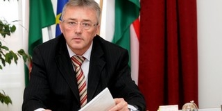 Minden segítséget meg fognak adni a baranyai pályázóknak Minden segítséget meg fognak adni a baranyai pályázóknak
