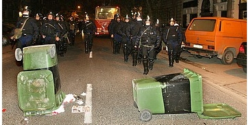 Liga demonstráció: rendőrségi oszlatás Liga demonstráció: rendőrségi oszlatás