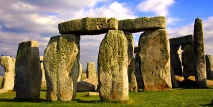 Nagy-Britannia legnagyobb érintetlen újkőkori építményét találhatták meg Stonehenge közelében Nagy-Britannia legnagyobb érintetlen újkőkori építményét találhatták meg Stonehenge közelében
